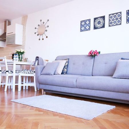 Cozy And Great Location By Cooee Apartments Varšava Exteriér fotografie